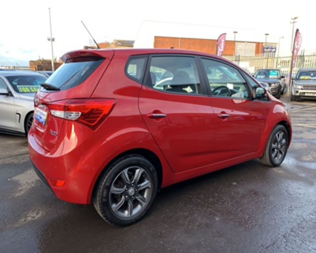 2017 Hyundai ix20 1.6 SE 1.6 Petrol Automatic Red £9995 Gary