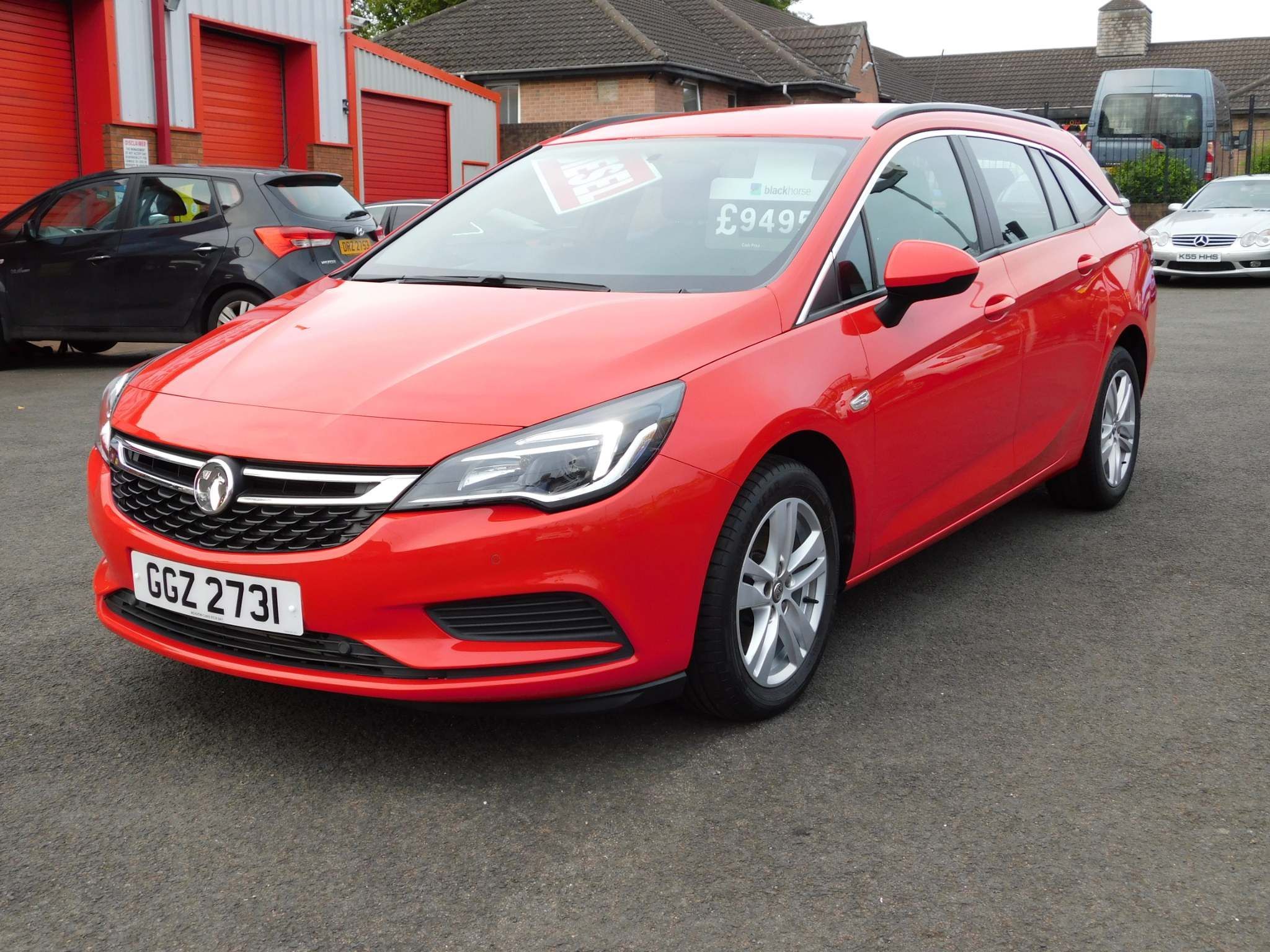 2017 Vauxhall Astra 1.6 CDTi BlueInjection Design Sports Tourer (s/s ...